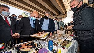 Başkan Soyer ikinci el pazarı esnafını ziyaret etti 