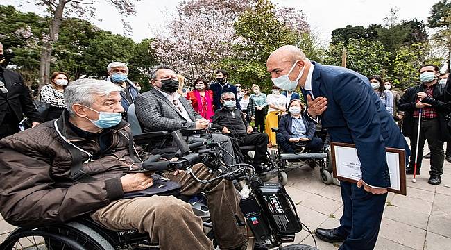 Başkan Soyer: Sizin yüzünüzün gülmesi bizim yüzümüzün gülmesi demek 