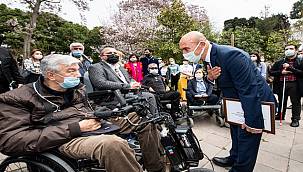 Başkan Soyer: Sizin yüzünüzün gülmesi bizim yüzümüzün gülmesi demek 