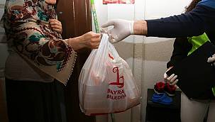 Bayraklı Belediyesinden 10 Bin Kişilik İftar Paketi
