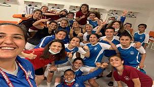 Konak Belediyesi Kadın Futbol Takımı çeyrek finalde 