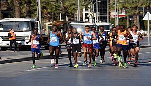 Maratonİzmir tarihe geçti   