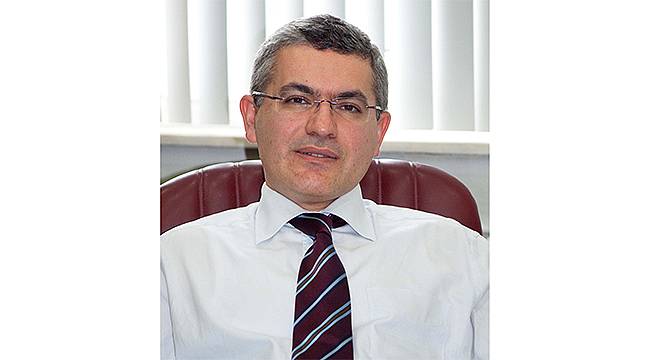 Prof. Dr. Raif Çakmur: "Parkinson hastalığında, hasta yakınlarına önemli görevler düşüyor!" 