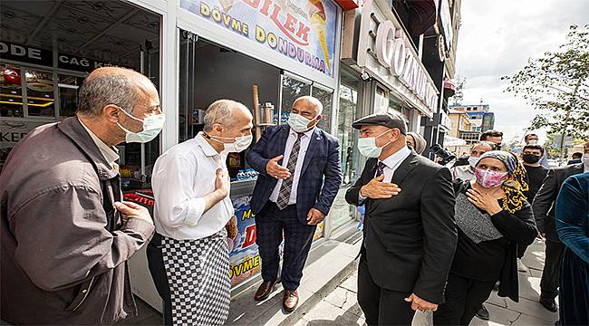 Başkan Soyer'e Erzurum'da yoğun ilgi 