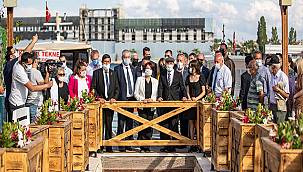 Başkan Soyer Karaburun'daki tarihi projeleri anlattı  