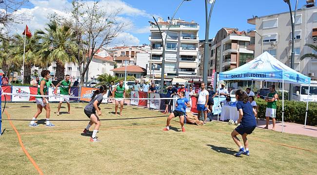 Dikili, Ayak Tenisi Turnuvası'na ev sahipliği yaptı 