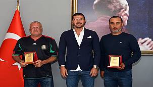 Foça Belediye Başkanı Gürbüz'den cesur balıkçılara teşekkür 