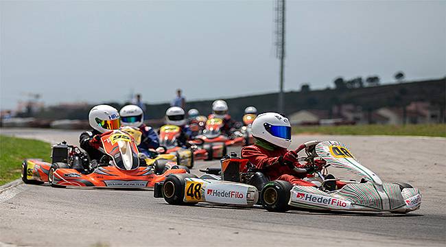 Kartingde Coşkulu Sezon Açılışı 