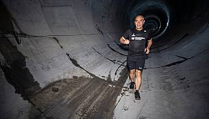 Metro tünelinde sabah koşusu 