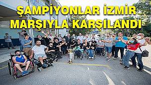 Şampiyonlar İzmir marşıyla karşılandı 