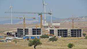 Aliağa'da TOKİ Konutları Yükseliyor 