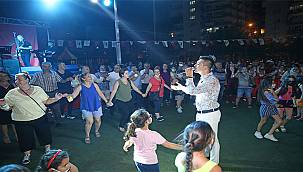 Karşıyaka'nın mahallelerinde şenlik var 