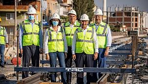 Çiğli Tramvayı'nda ilk raylar döşendi 