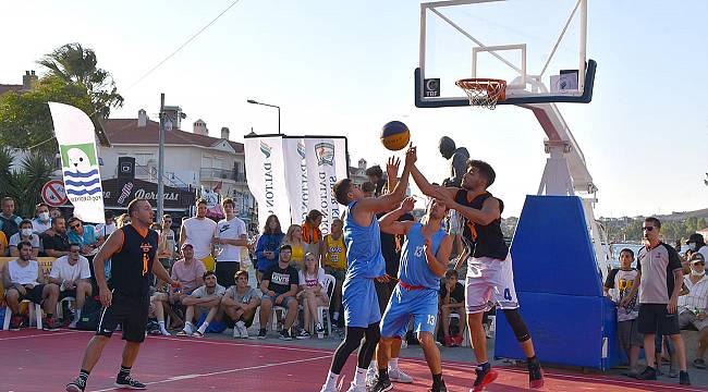 Foça'da Sokak Basketbolu Turnuvası 