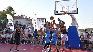 Foça'da Sokak Basketbolu Turnuvası