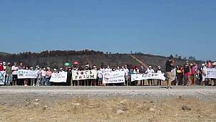 Foçalılar cüruf depolama alanına ve yangınlara tepki gösterdi 