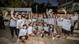 Başkan Soyer sporcularla bir araya geldi 