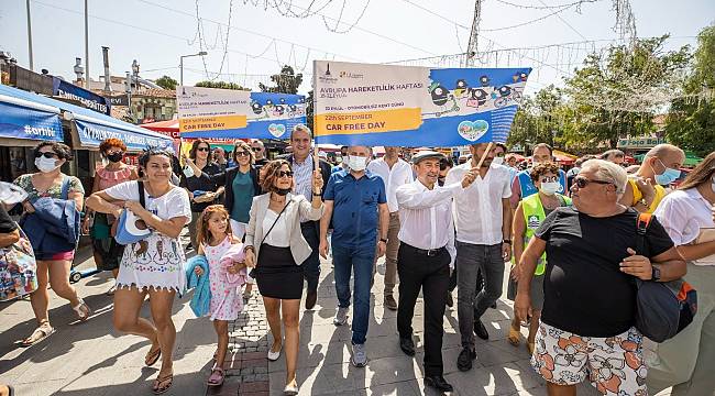 Başkan Tunç Soyer, Foçalıların yoğun ilgisiyle karşılaştı 