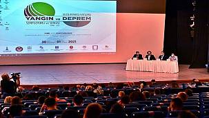 Deprem ve yangın uzmanları İzmir'de buluştu 