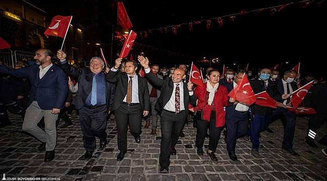 Soyer: "İzmir Cumhuriyet'in ikinci yüzyılında da Türkiye'ye ışık tutacak" 