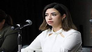 Bayraklı'da "Kadın" paneli: "Bir gün değil her gün yanınızdayız"