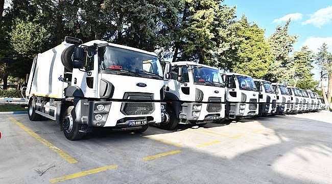 Büyükşehir'den Foça Belediyesi'ne çöp kamyonu desteği