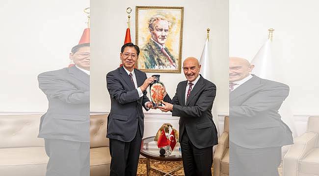 Çin Halk Cumhuriyeti Büyükelçisi Liu Shaobin Başkan Soyer'i ziyaret etti 