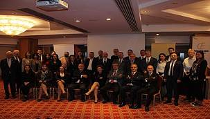 Ege Finans Derneği'nde bayrak değişimi 