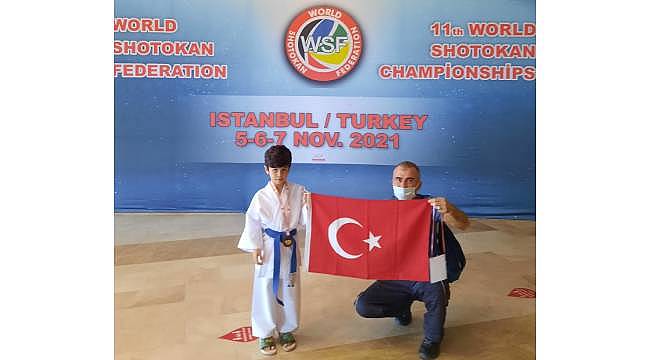 Foçalı minik sporcudan WSF Dünya başarısı