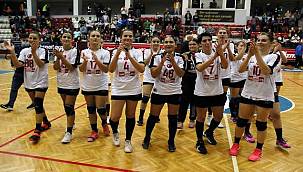 İzmir Büyükşehir Belediyesi tur için sahaya çıkıyor 