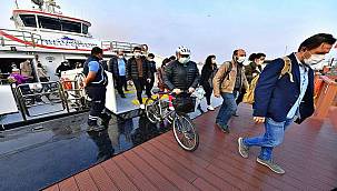 İzmir'de bisikletle vapura binmek 5 kuruş! 