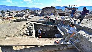 İzmir'deki arkeolojik kazıda DNA laboratuvarı kuruldu 