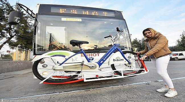 İzmir'e 100 elektrikli otobüs ve 55 midibüs daha geliyor 