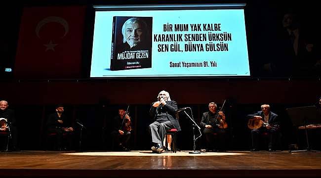 Müjdat Gezen belgeselinin galası İzmir'de yapıldı 