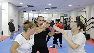 Seferihisar Belediyesi'nden kadınlara "Öz Savunma" eğitimi 