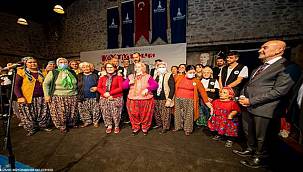 Başkan Tunç Soyer: "Türkiye'nin köy tiyatrolarını İzmir'de buluşturmak istiyoruz" 