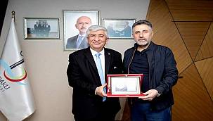 Bayraklı Belediyesinden berberlere can suyu 