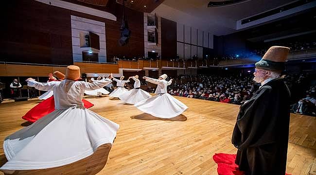 İzmir'de Mevlânâ Celaleddin-i Rumi'yi anma gecesi 