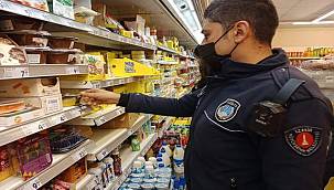 İzmir'de zabıta ekipleri denetimleri sıklaştırdı 