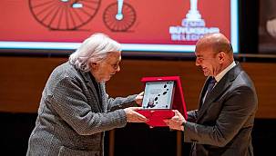 İzmir Uluslararası Mizah Festivali'nde "Onur Ödülü" Müjdat Gezen'in 