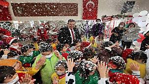 Konaklı çocukların yılbaşı coşkusu 