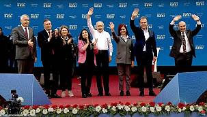 Soyer: "Milletin umutlu sesi gelecek güzel günleri şekillendirecek" 