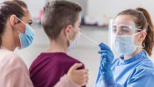 Uzmanı açıkladı: Omicron çocukları hedef alıyor  