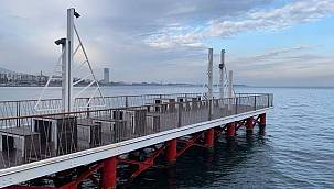 Yenilenen ahşap iskeleler İzmirlinin hizmetinde 