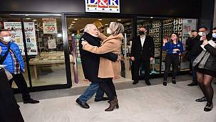 D&R Urla mağazası Prof. Dr. İlber Ortaylı ile kapılarını açtı