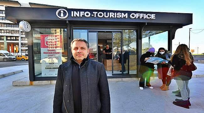 Konak'ta Turizm Bilgilendirme Ofisi hizmete girdi 