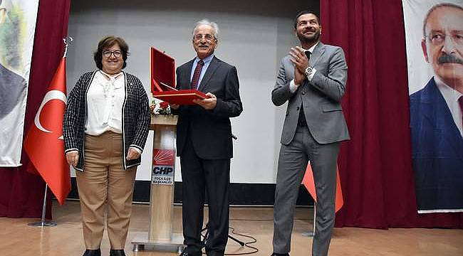 Murat Karayalçın Foça'da konferans verdi 
