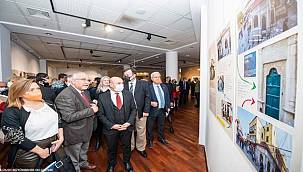 Tunç Soyer "Foto Resne'nin izinde İzmir Hikayeleri" sergisinin açılışına katıldı 