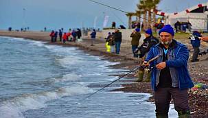 Aliağa'da 4'üncü At Çek Balık Avı Festivali Düzenlendi 