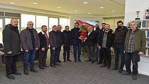 Aliağa Esnaf Odası Yönetiminden Başkan Serkan Acar'a Ziyaret: Esnafın Talepleri ile Gerçekleştirilecek Projeler Görüşüldü 